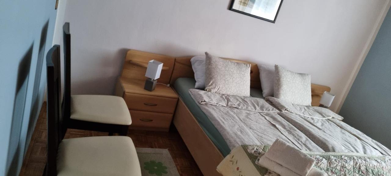 Apartma Zele Postojna Buitenkant foto